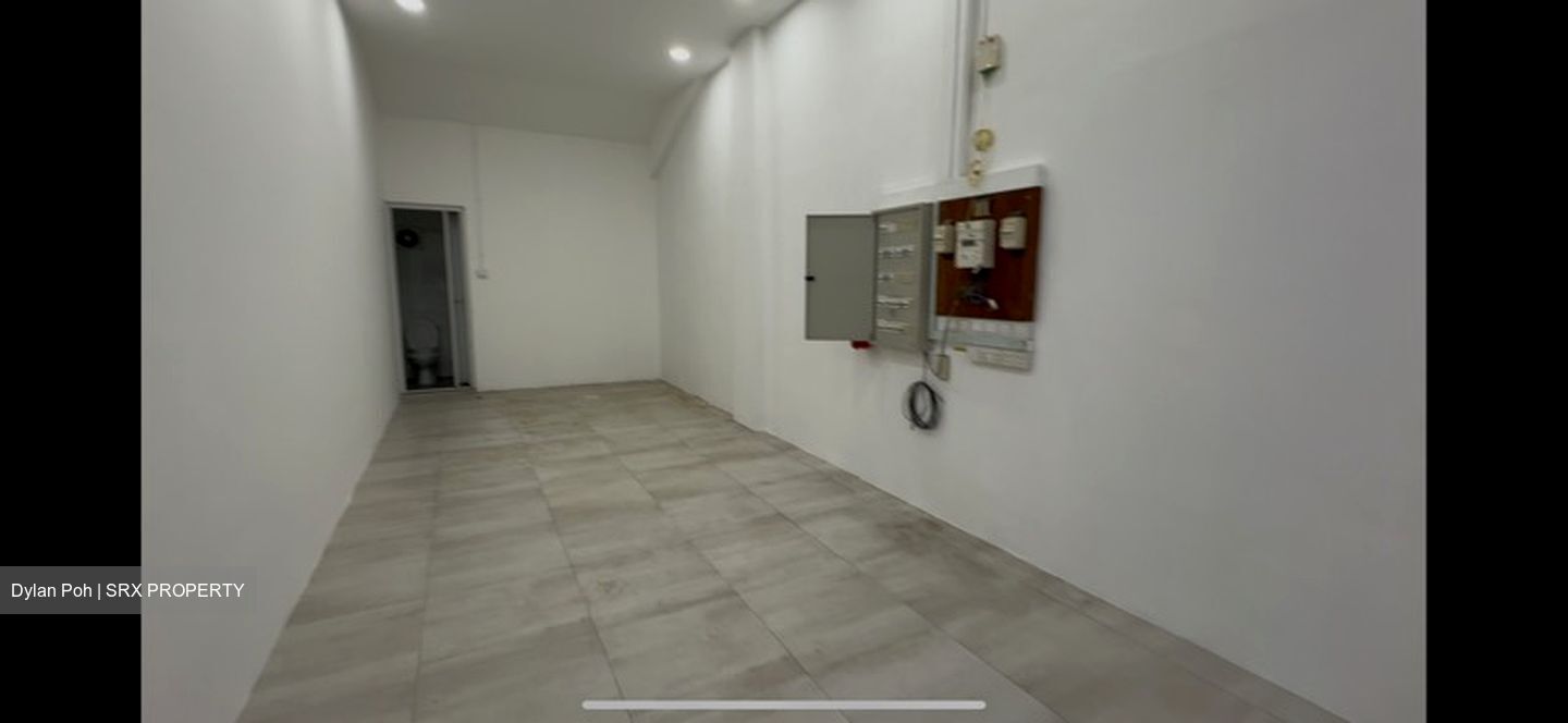 Yishun Avenue 11 (D27), Shop House #448070711